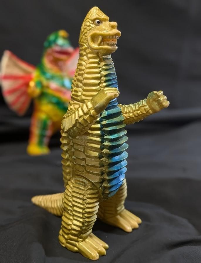 レッドキング＆ドラコ羽付（ブルマァク復刻）ソフビフィギュア2体セット