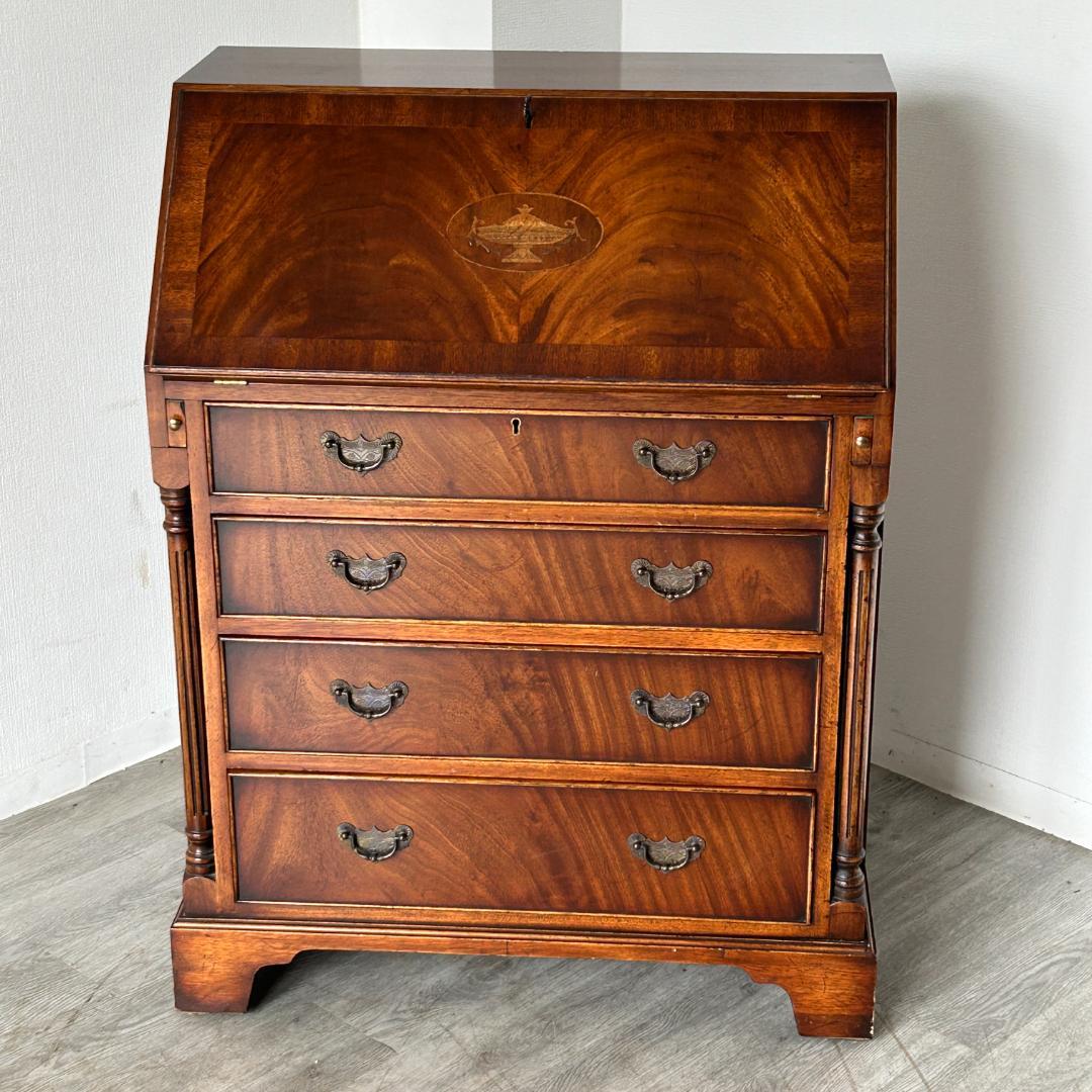 イギリス アンティーク家具 ライティングビューロ 1930年頃 813A イギリス アンティーク家具 ライティングビューロ 1930年頃 813A