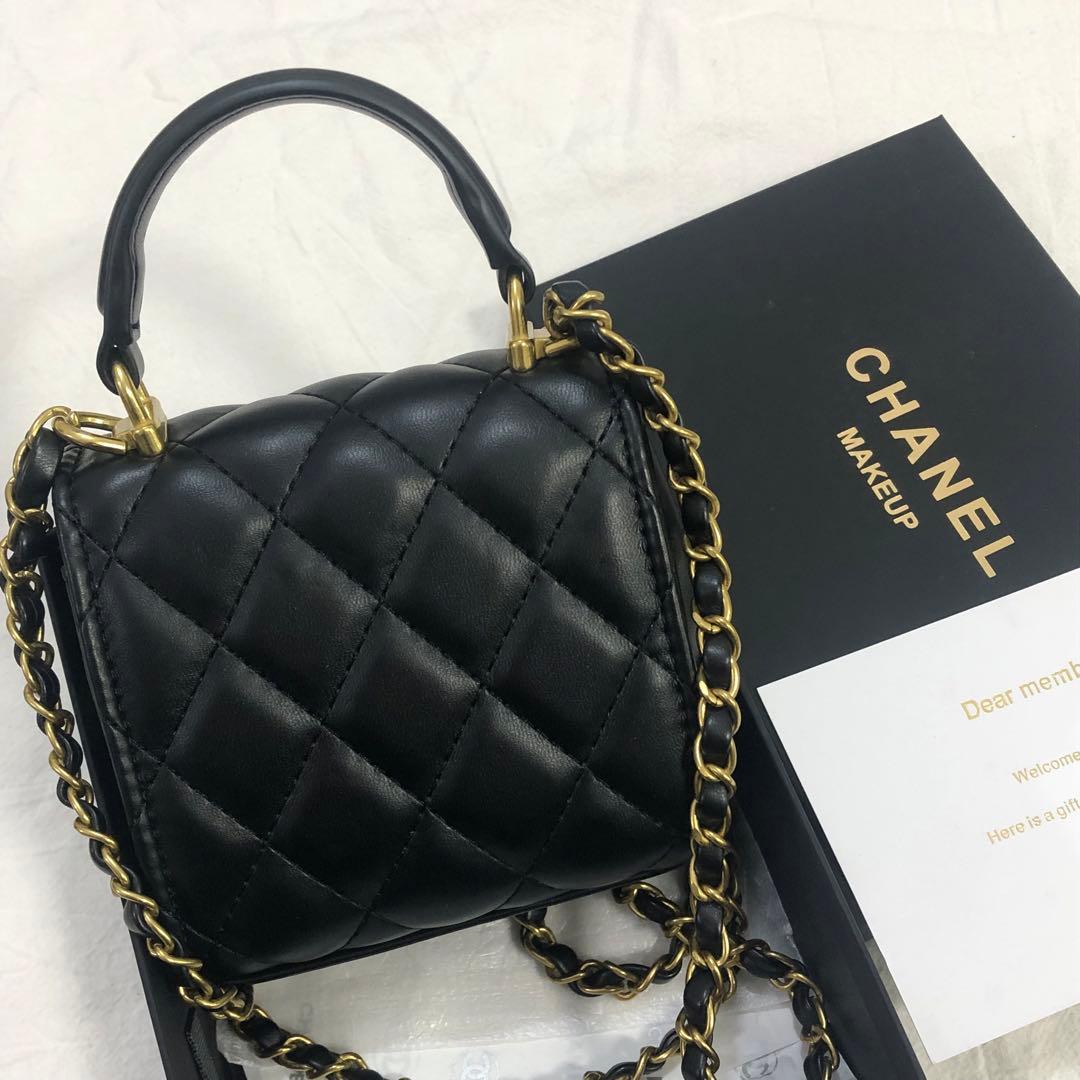 VIP限定 ノベルティ ミニ チェーン ショルダーバッグ ブラック - メルカリ