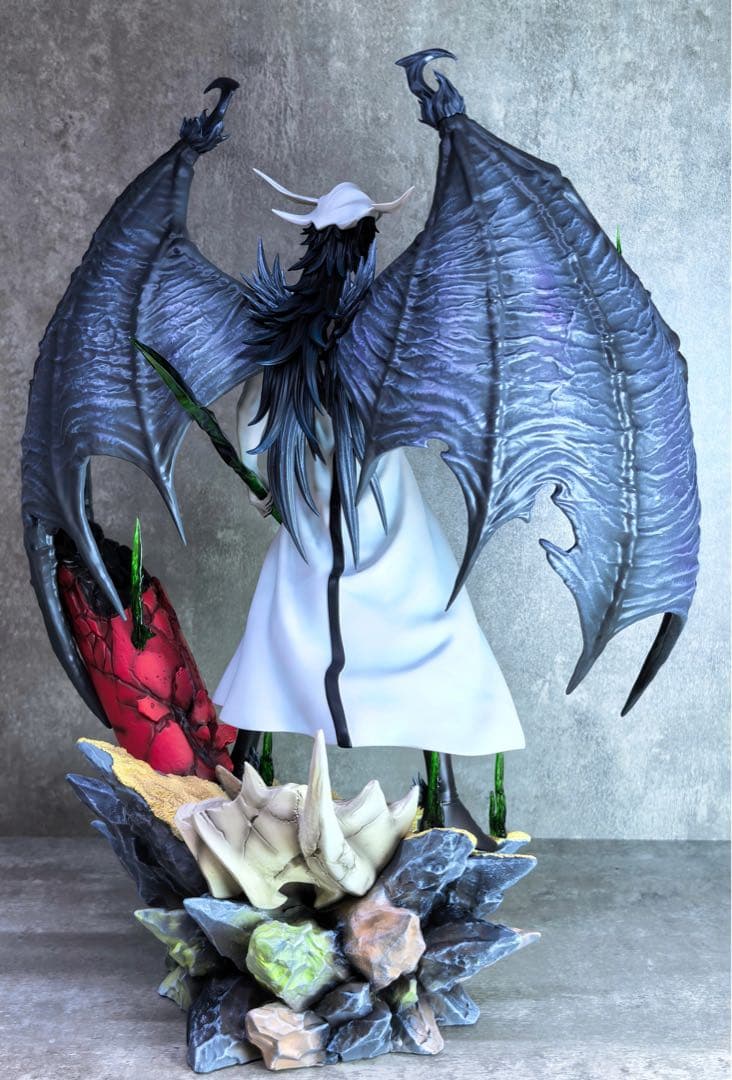 ブリーチ　ウルキオラ・シファー　黒翼大魔　ガレージキッド　フィギュア　完成品