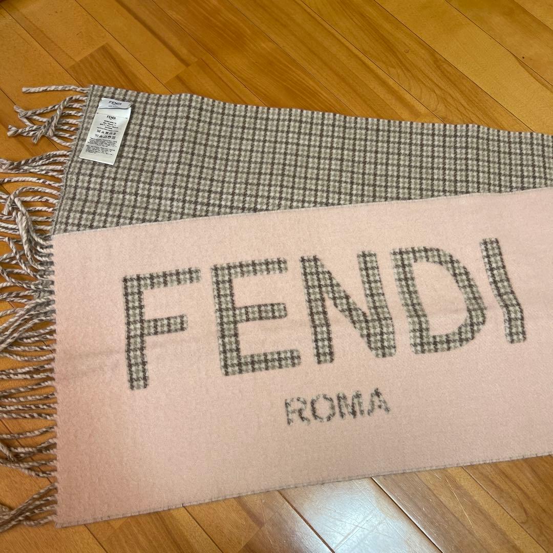 FENDI 大判 マフラー ストール ピンクベージュ 限定色 レディース