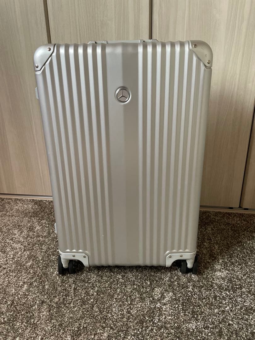 非売品 メルセデスベンツ スーツケース シルバーキャリーケース 4輪