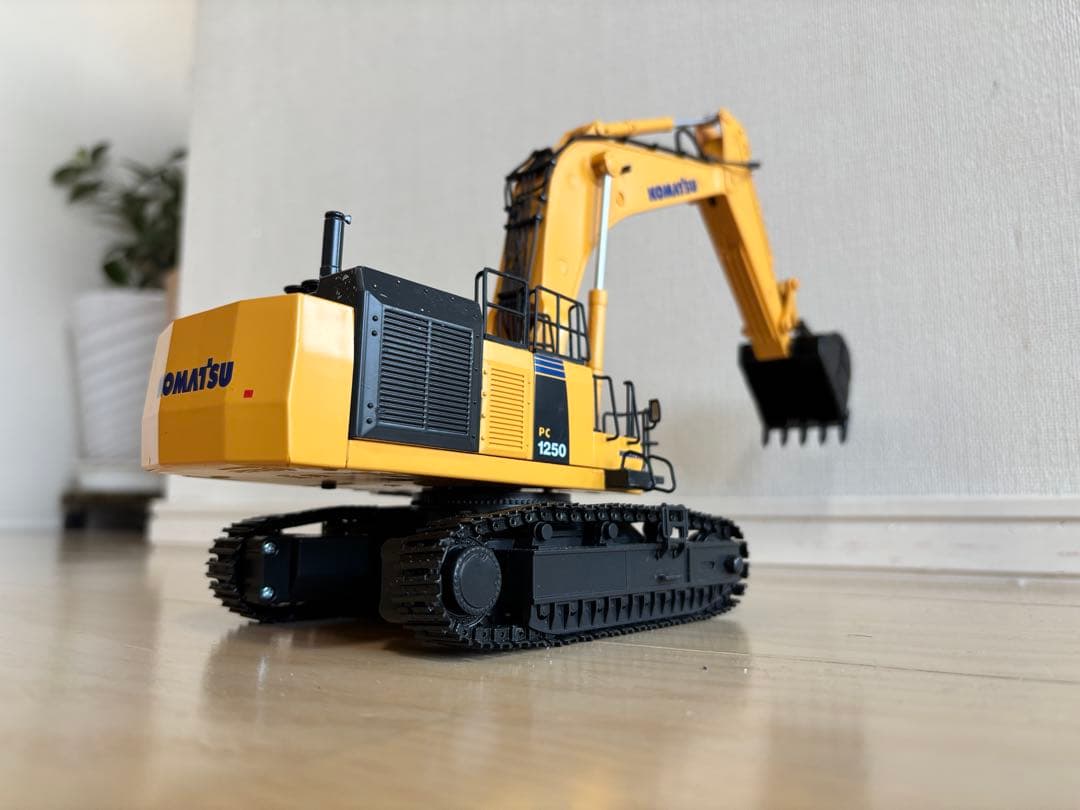 京商 油圧ショベル PC1250-8 HG 1/50 パワーショベル
