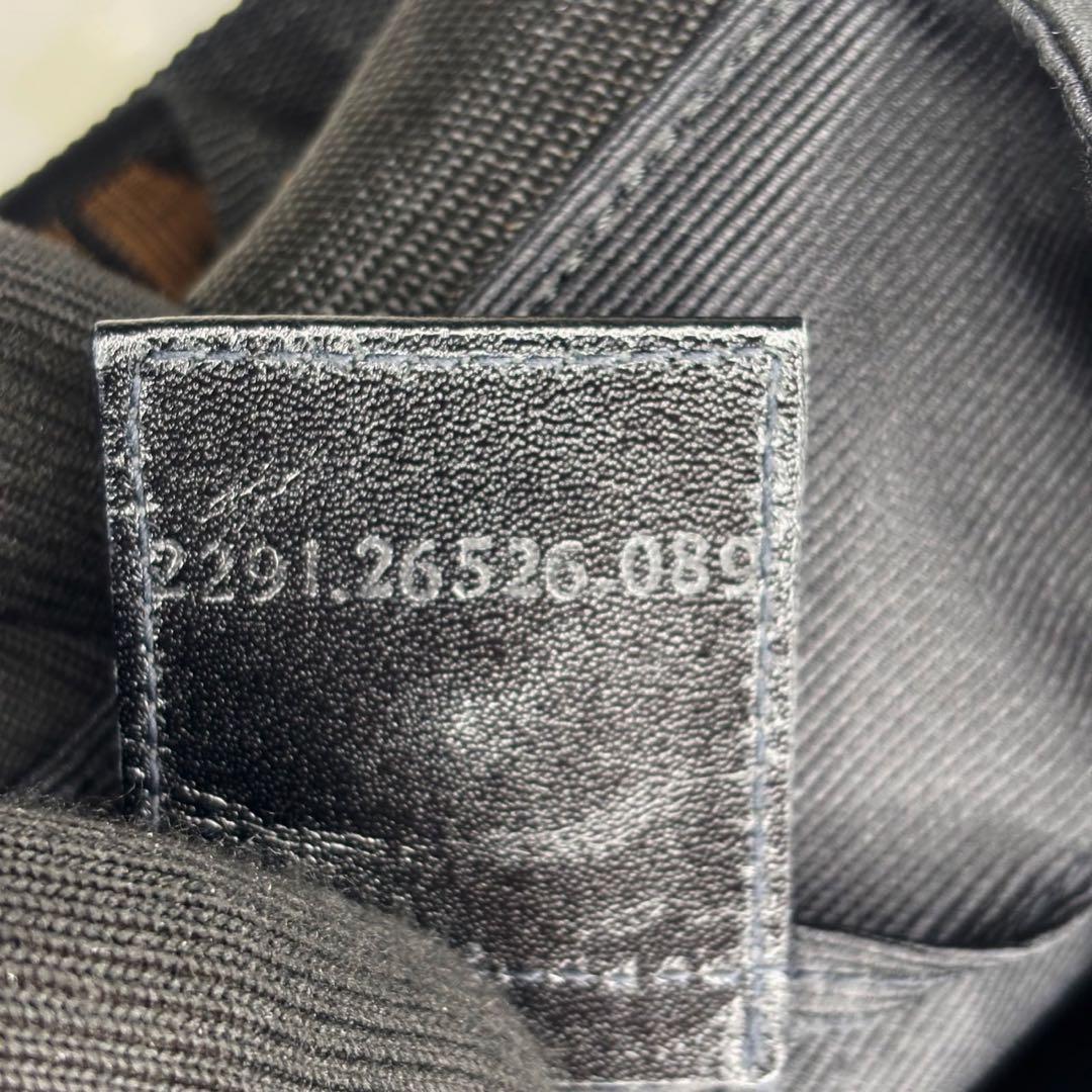 極美品　希少サイズ　FENDI フェンディ　ハンドバッグ　M29