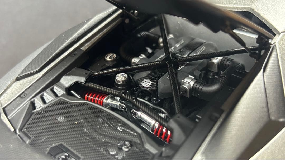 ミニカー AutoArt 1/18 Lamborghini Aventador SV