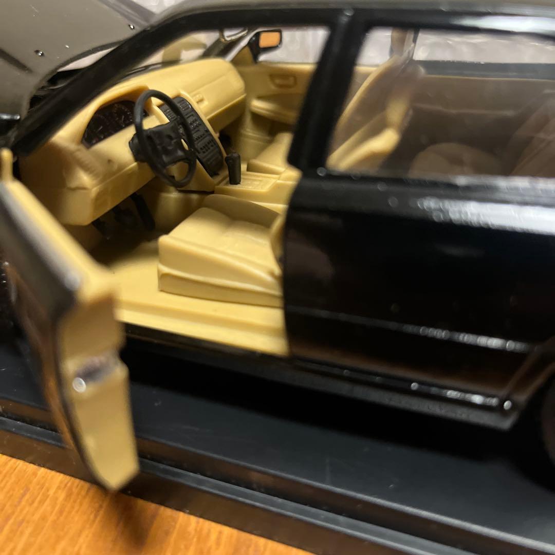 toyota Lexus LS 400 ミニカー 1/18&当時物エンブレム付き