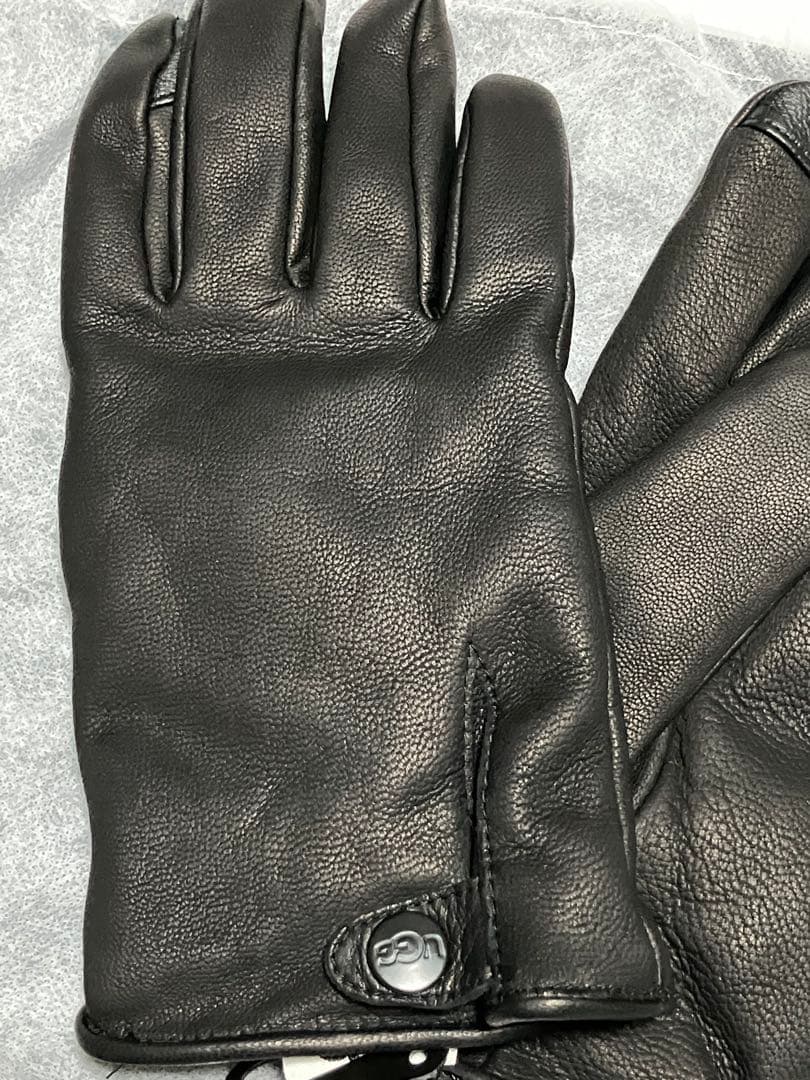 未使用 UGG 18832BX Mサイズ ブラック レザー グローブ 手袋 牛革