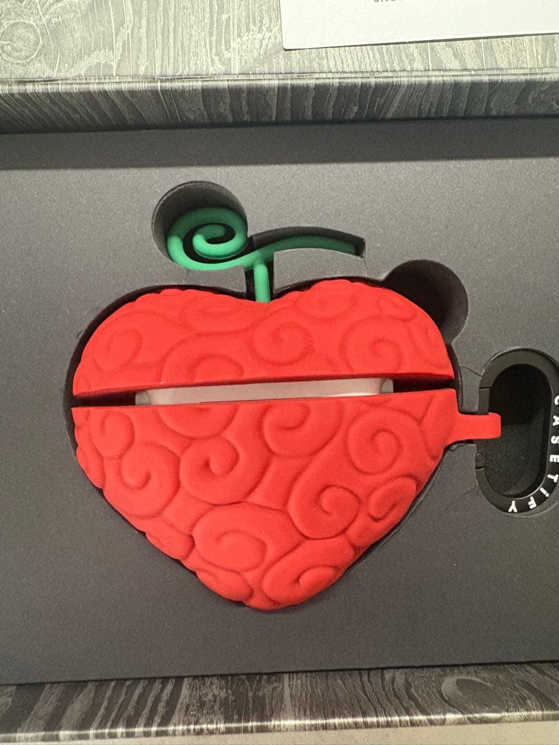 CASETiFYがアニメ「ワンピース」25周年記念アクセサリ発売。悪魔の実を