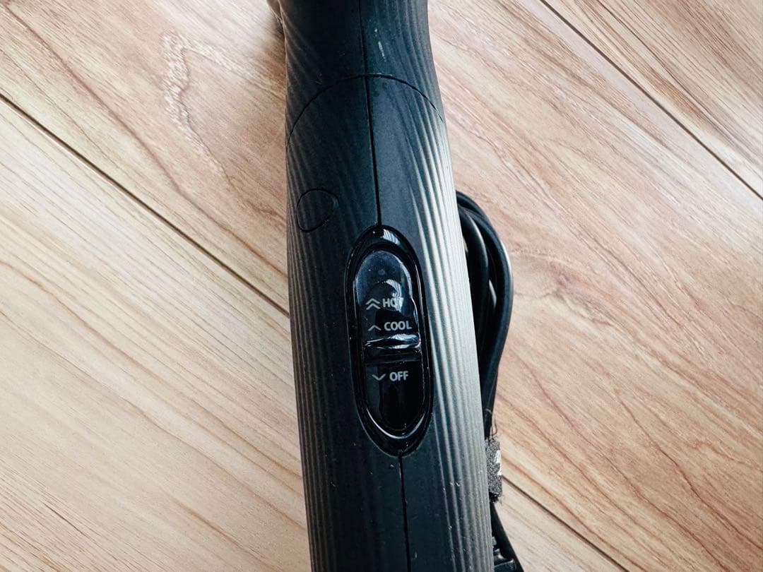 【美品】スタンド付き！リファ　ビューテックドライヤースマート　ブラック