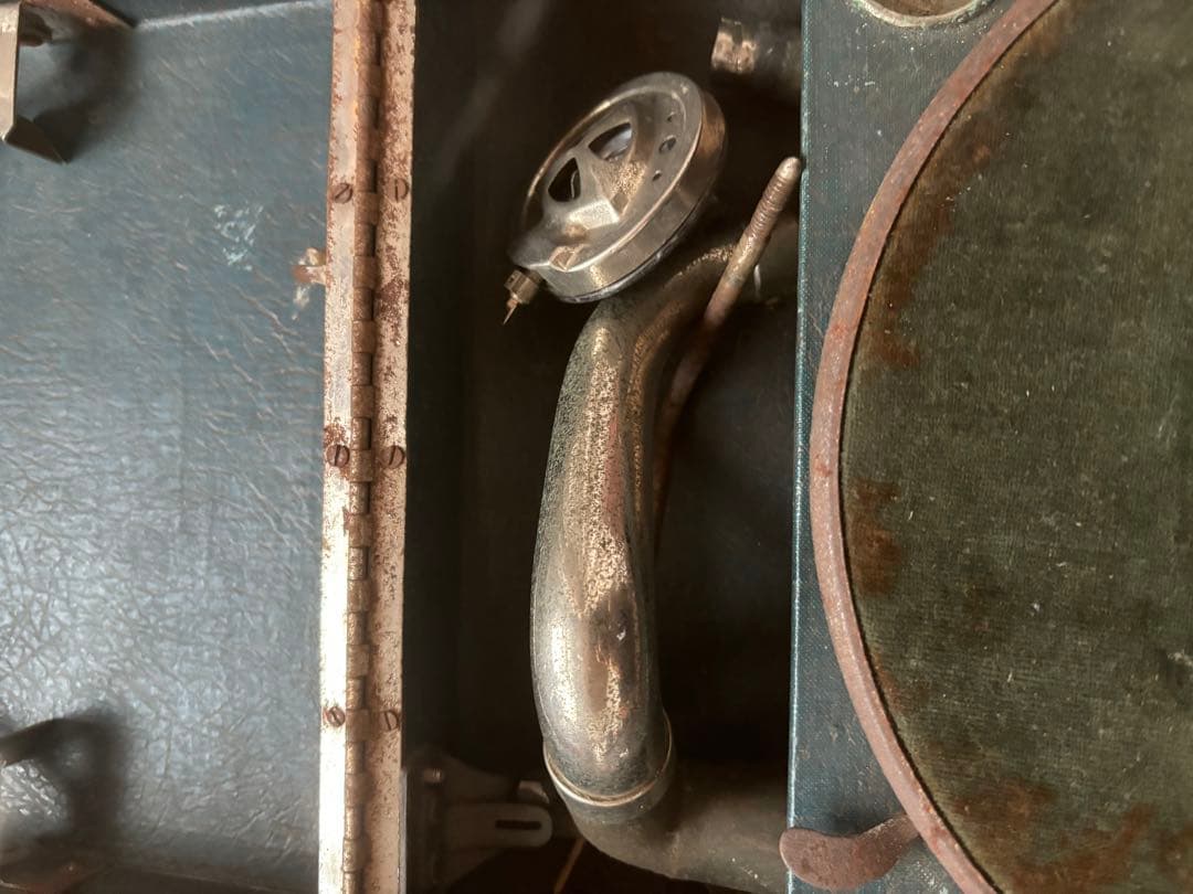 ビンテージ！昭和初期 ドイツ製 ポータブル 蓄音機 おまけあり