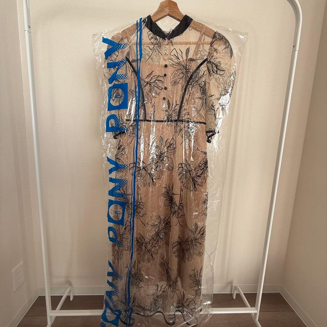 LEJA パイピングハイネック花柄ラメレースワンピースドレス ベージュ S