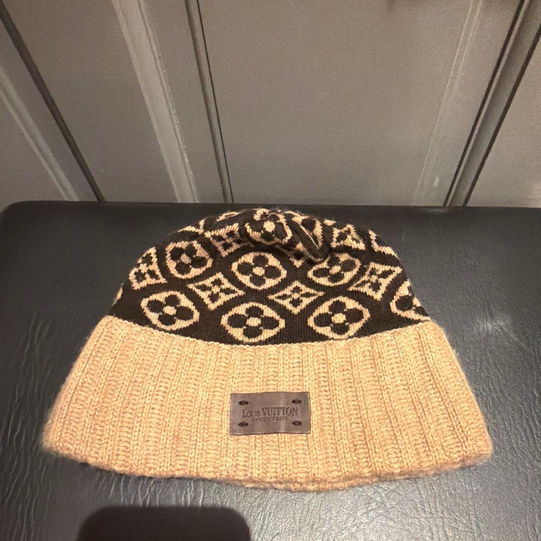Louis Vuitton LOUIS VUITTONルイヴィトンニット帽 コーデのアクセントに☆メンズもOK！】ルイヴィトン ニット帽 (Louis