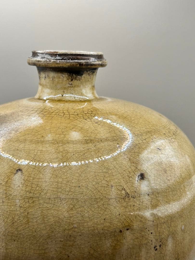 なんとも輝かしい古壺　古瀬戸　俵壺　唐津系壺 木箱○ 永仁の壺　壺 花器