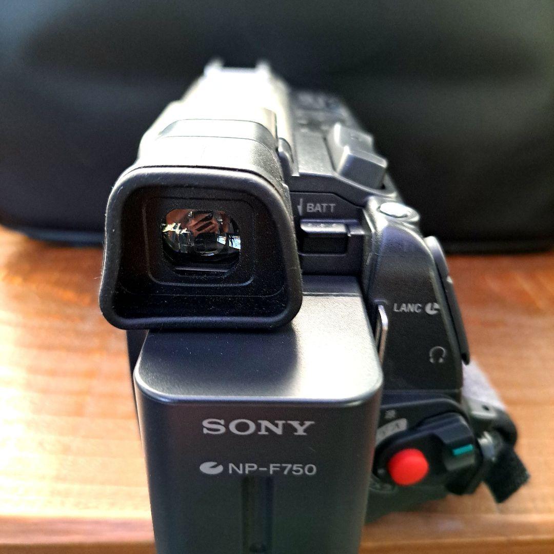 SONY デジタルビデオカメラ・ショルダーバッグ、ケース付き