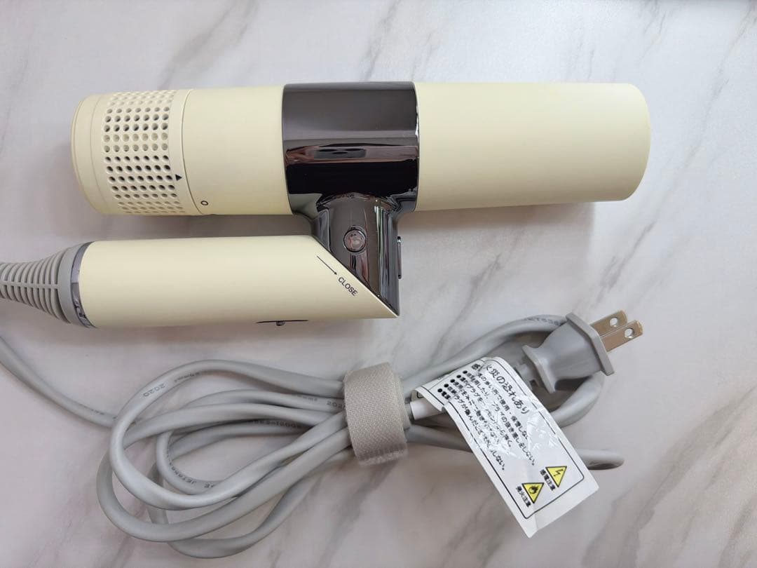 KINUJO 絹女 ヘアドライヤー 2021年製 動作確認済み⭕️ 折りたたみ式