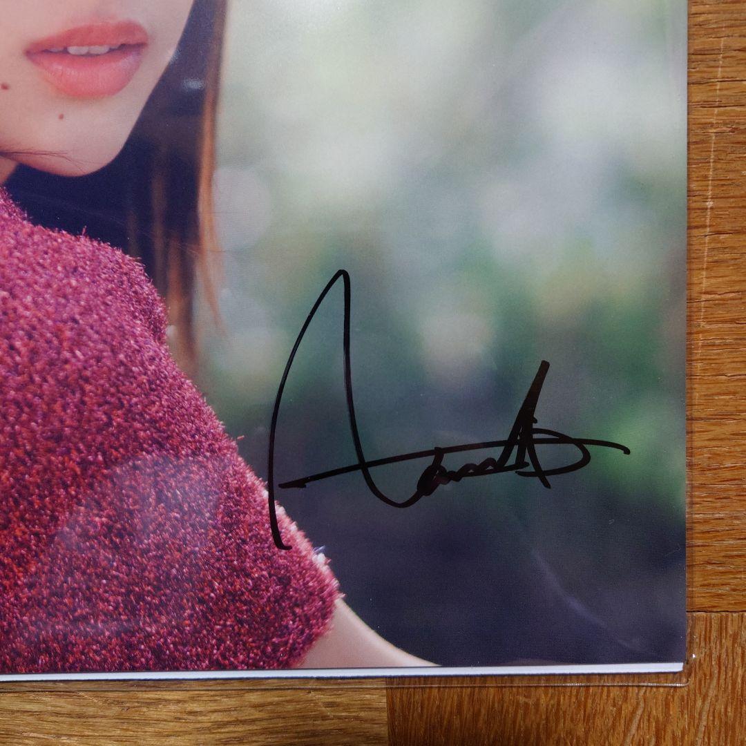 出口夏希 壁掛けカレンダー2025 サイン入り 出口夏希、待望の2026年