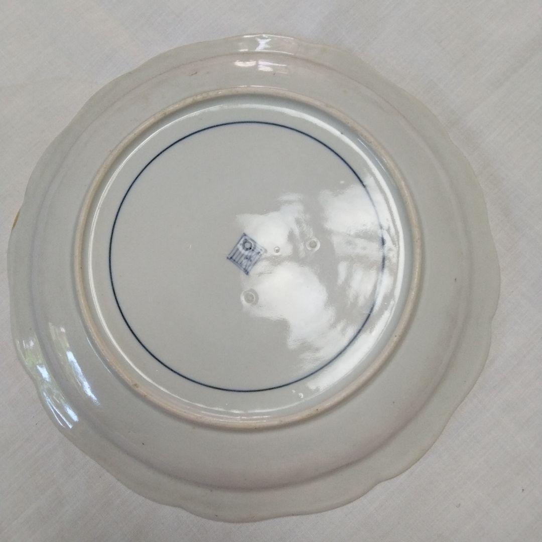アンテークの白磁の絵皿