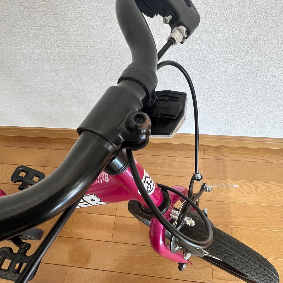 ストライダー14X ピンク　キックバイク　自転車