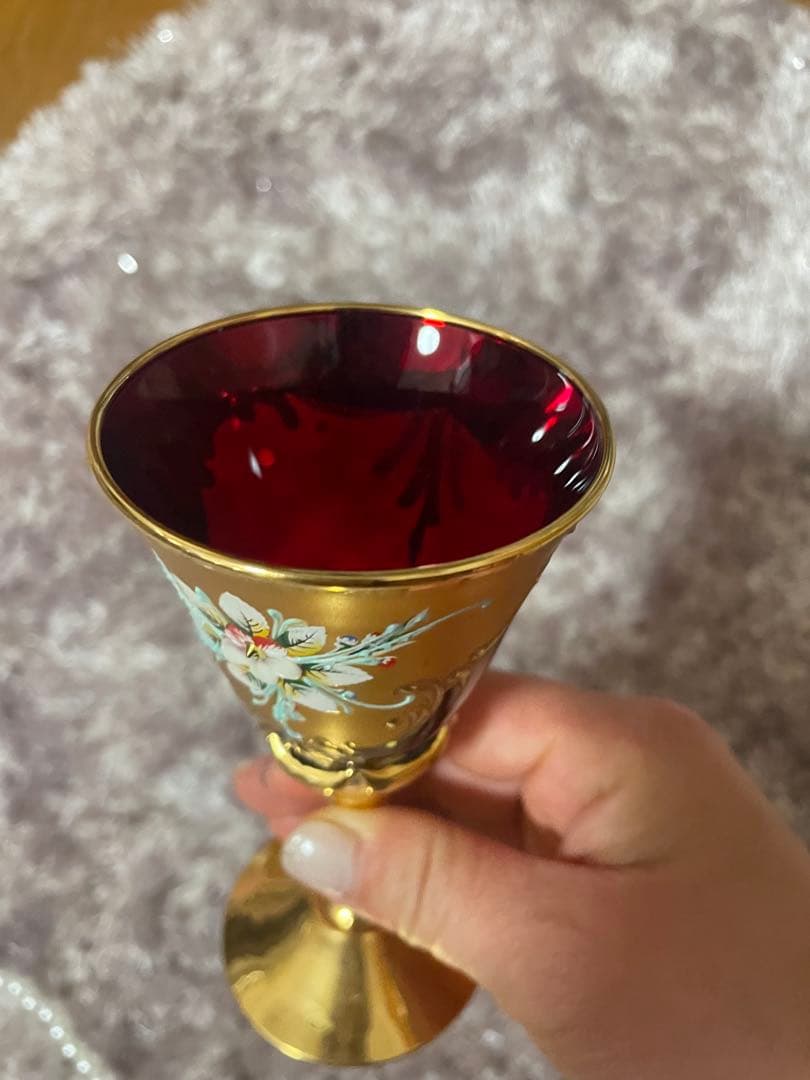 ベネチアングラス ワイングラス 24kT 赤と金の花柄ガラス杯