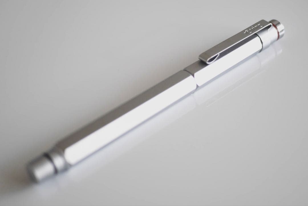 ロットリング ニュートン ローラーボール