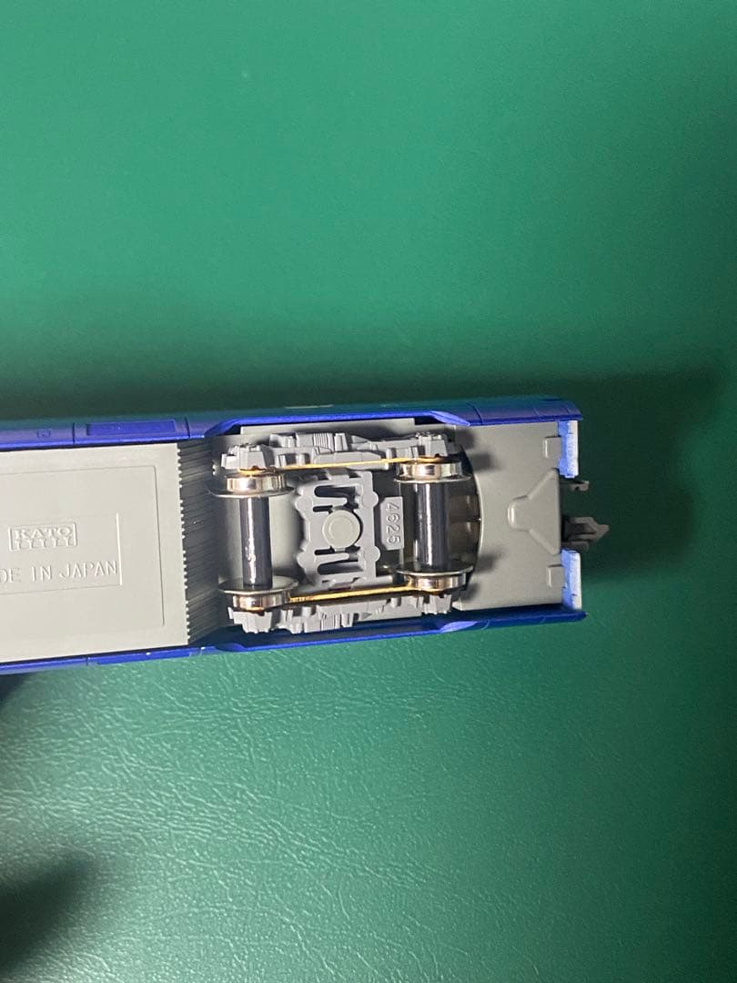 激レア！　KATO 東北新幹線E2系 ご当地Suicaのペンギンラッピング