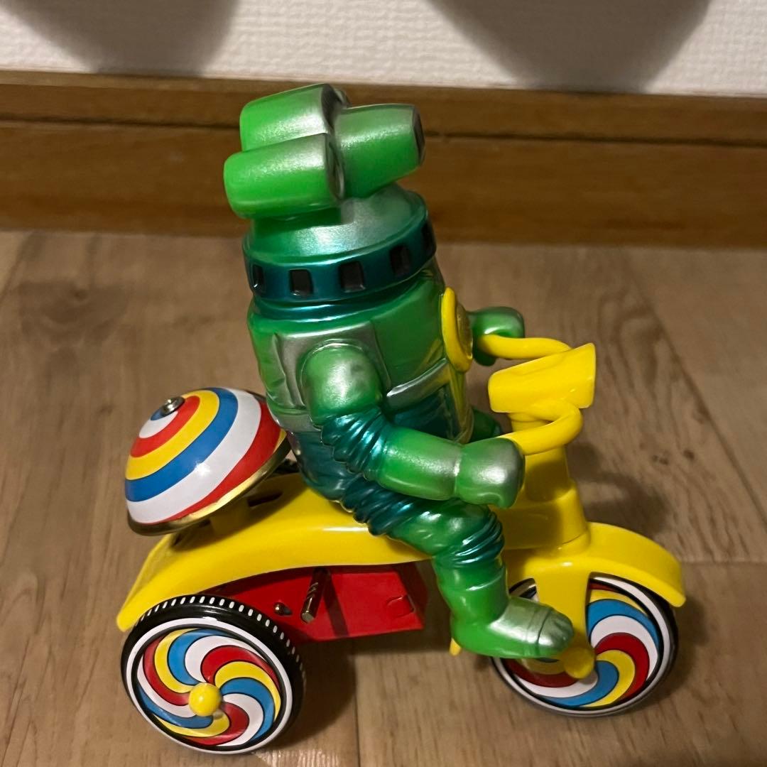 セブンガー　三輪車　M1号　グリーン　ソフビ