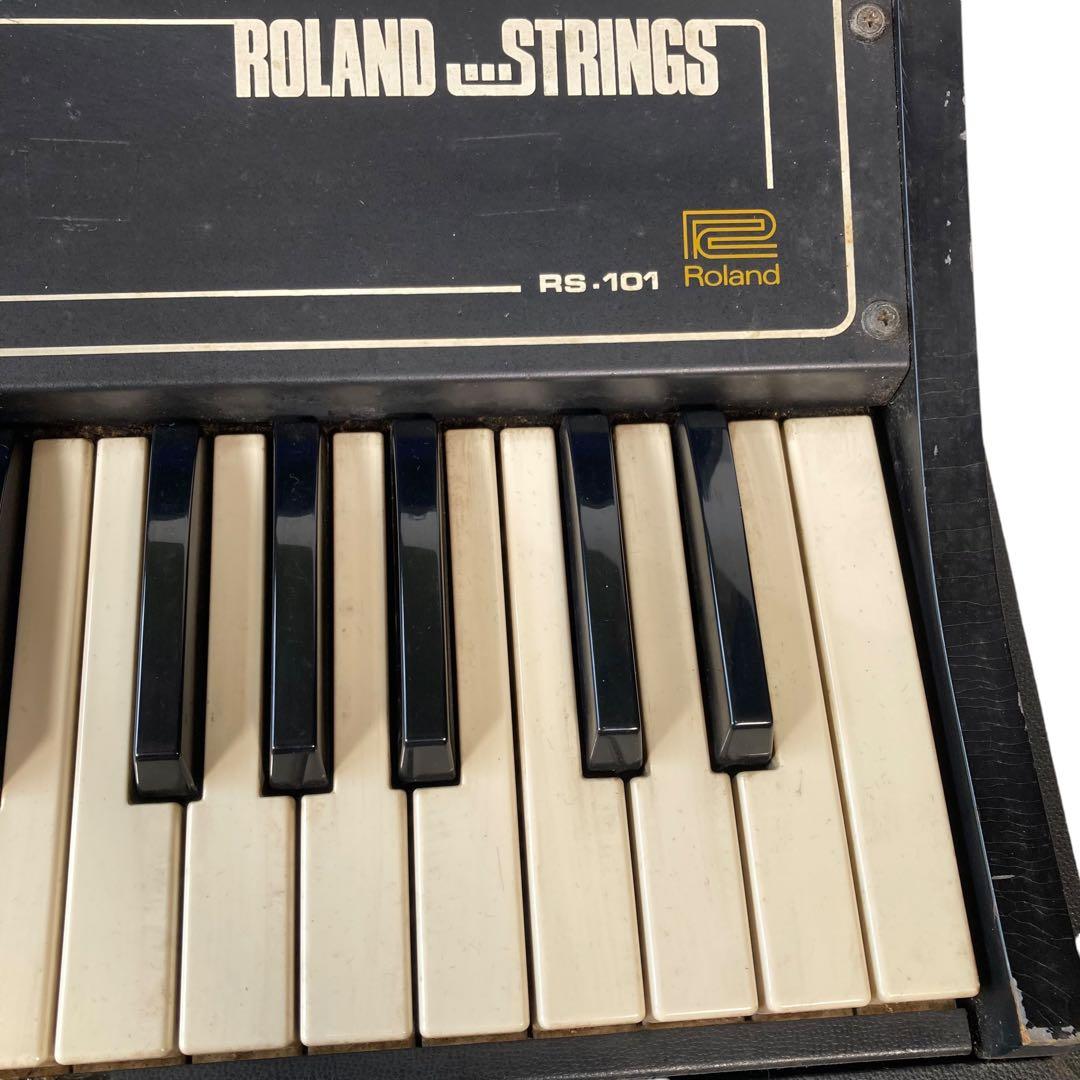 Roland シンセサイザーRS-101 通電のみ確認ジャンク品