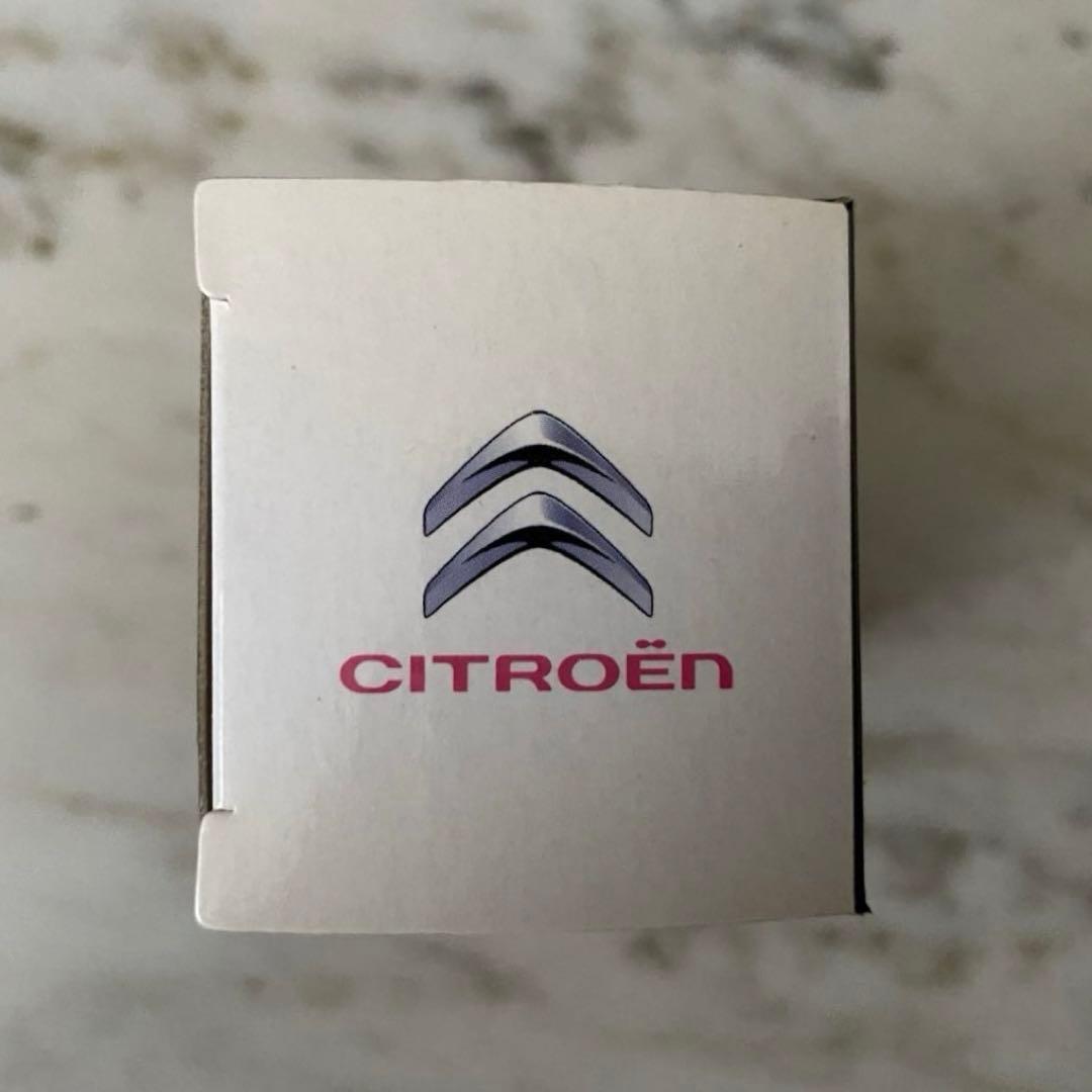 CITROEN DS4 ホワイトミニカー 1/43