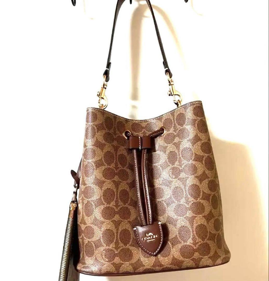 【COACH】 ローアン バケット バッグ・シグネチャー キャンバス