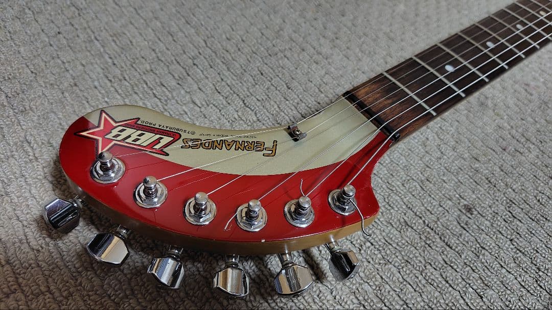 ZOー3ギター。フェルナンデス ウルトラマン エレキギタージャンク扱い。