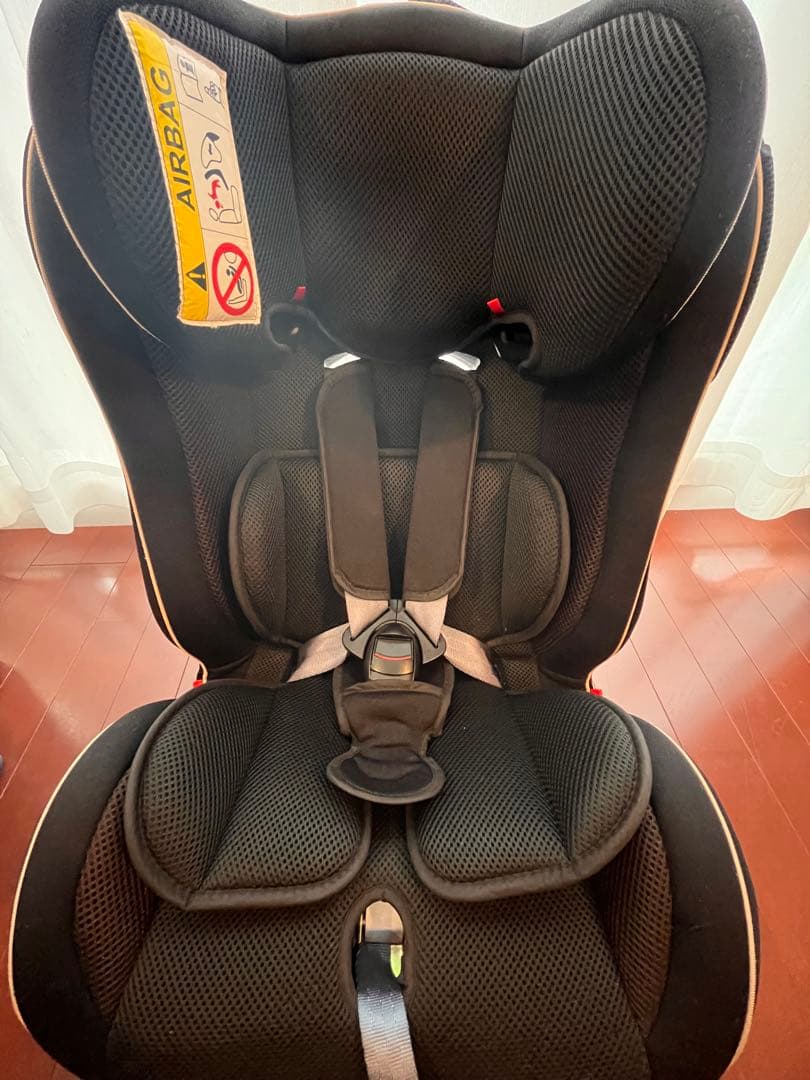 シートベルト固定　チャイルドシート