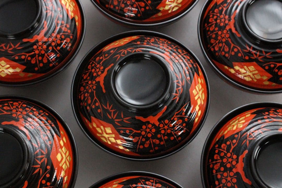 No4797秀衡塗　梅樹文蓋付椀　9客 木箱付　漆器　岩手　伝統工芸　送料無料