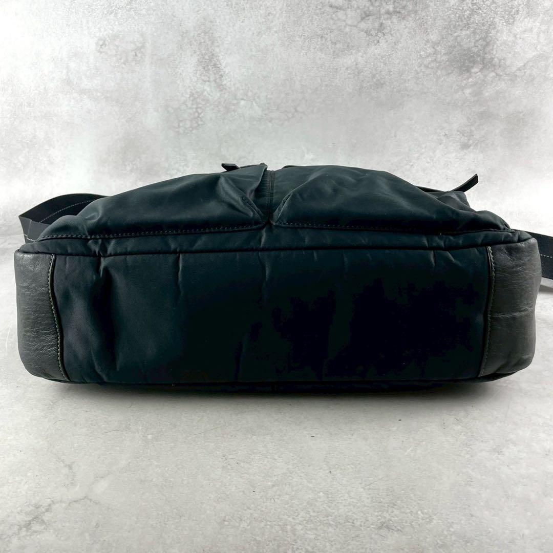 ✨美品✨コーチ　ビジネスバック　2way クロスボディ　ナイロン×レザー　黒