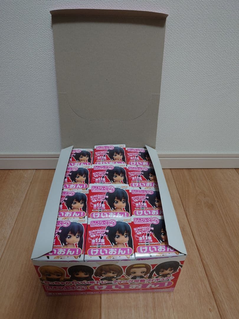 ねんどろいどぷち けいおん！BOX 12個入 一部未開封（山中さわ子おまけ付き）