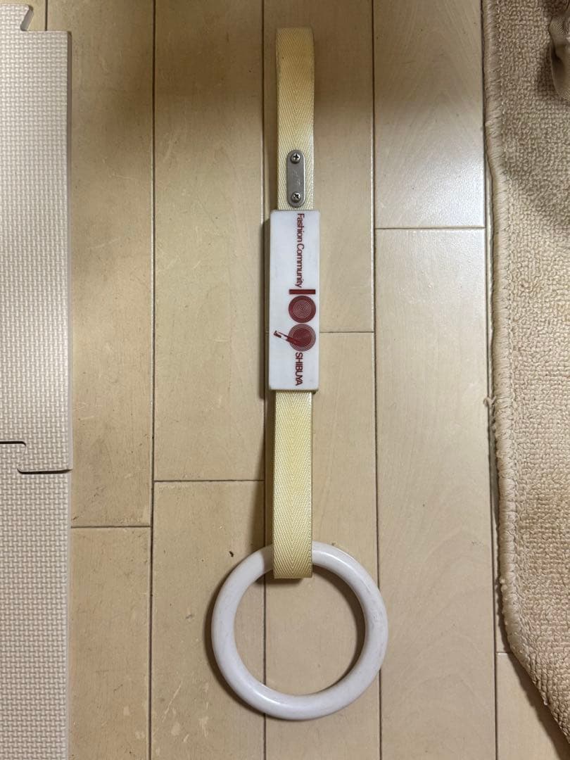 東急電鉄の吊り革