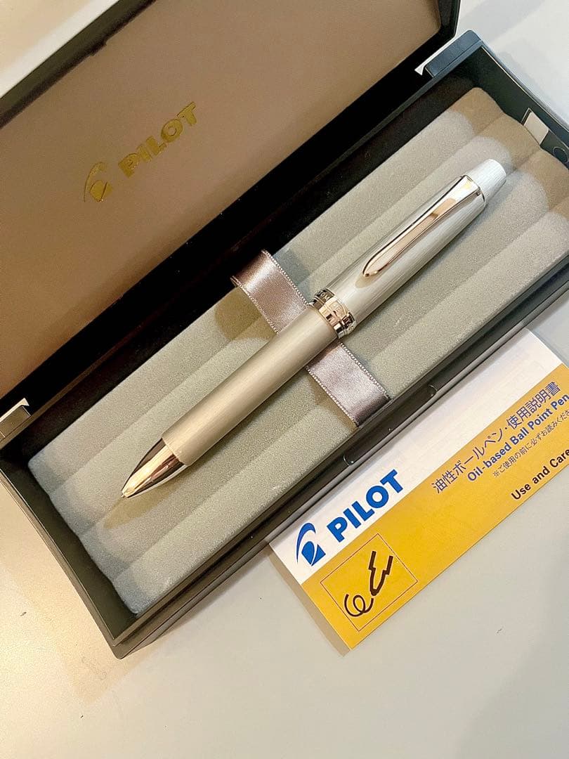 パイロット カスタムヘリテイジ 4+1 シルバー軸 廃盤 - メルカリ