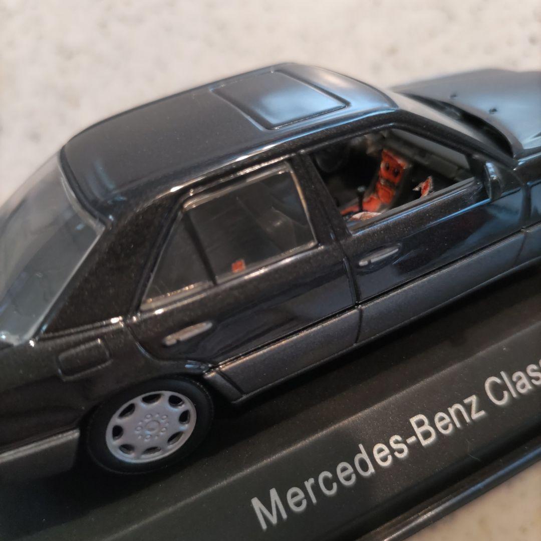 メルセデス W124 Eクラス 後期型モデルカー