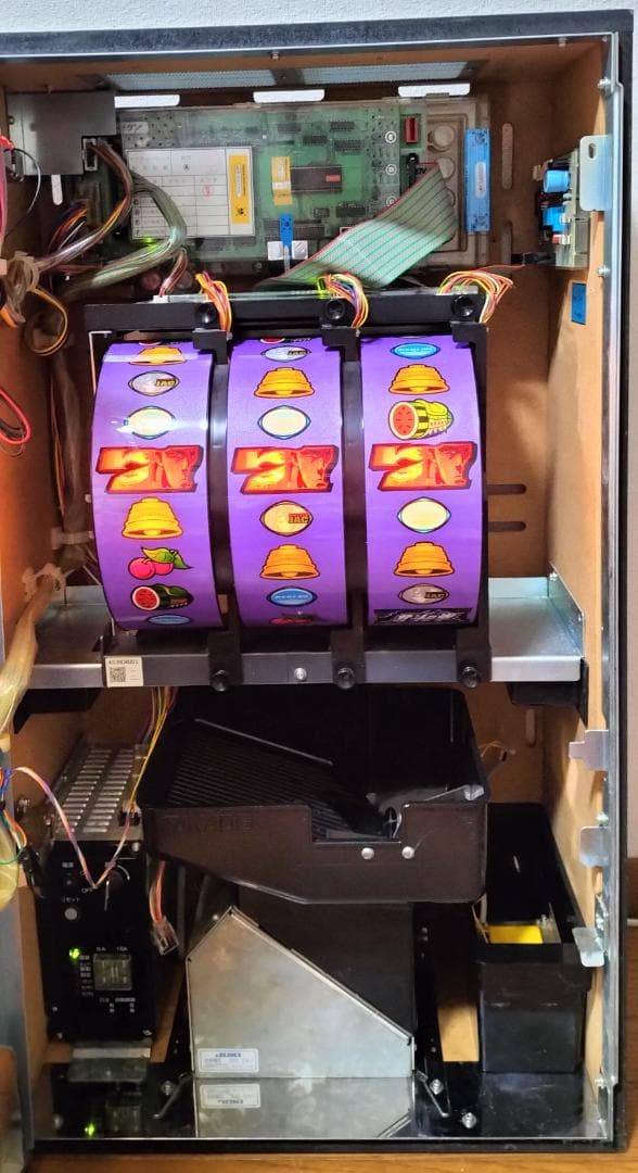 パチスロ実機】サミー☆『初代』北斗の拳【コイン不要機付】4号機