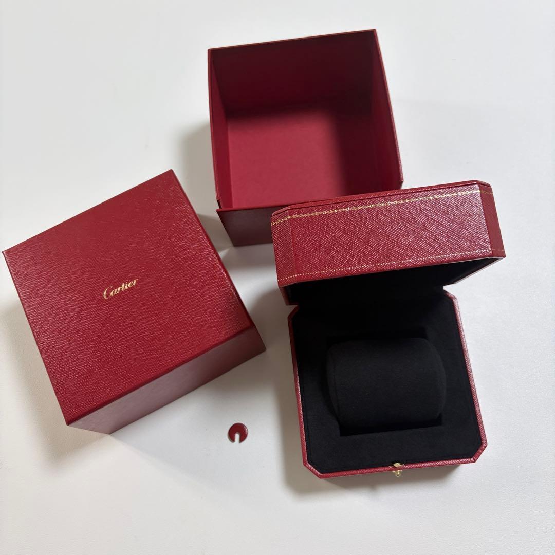 美品　カルティエ　腕時計　ブレスレット　ケース　空箱　アクセサリー入れ　現行品 カルティエ ブレスレット 時計ケース空箱 現行品 Cartier（カルティエ