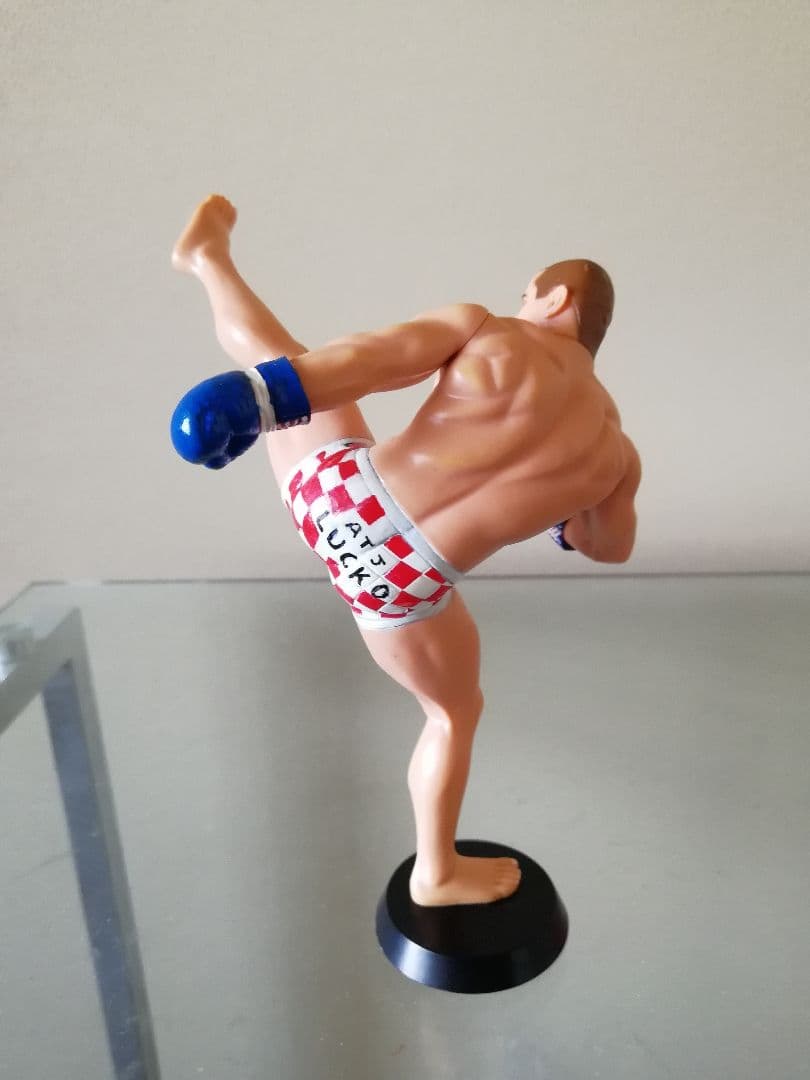 ミルコ・クロコップ ハイキック フィギュア