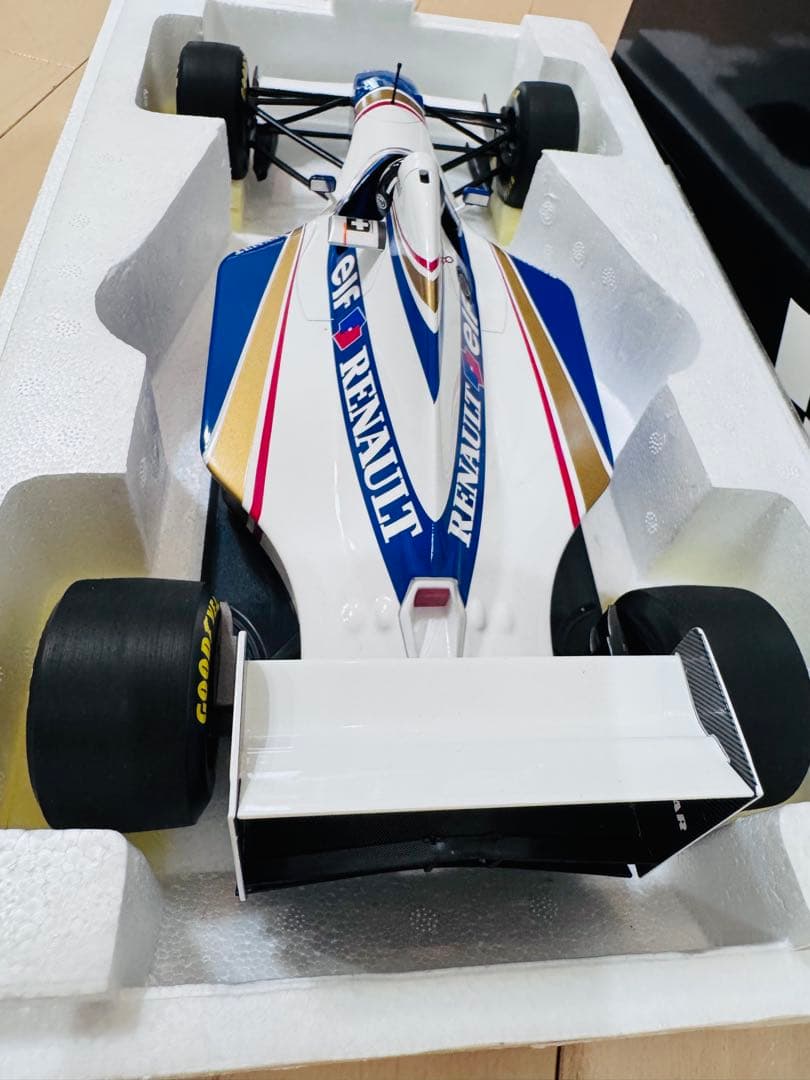 【稀少品】ミニチャンプス　ウィリアムルノー　FW16 1994 1/12