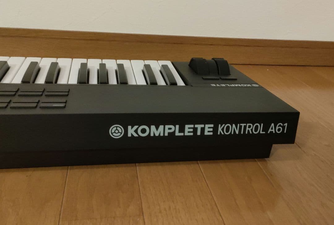 ネイティブインストゥルメンツ キーボード KOMPLETE KONTROLA61