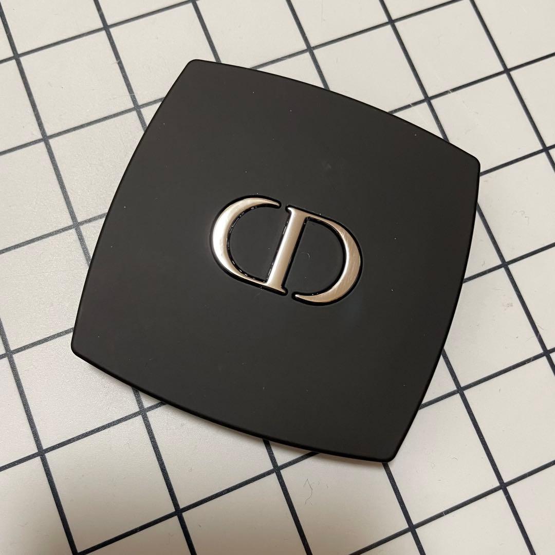Dior ノベルティ　コンパクトミラー 鏡　化粧　ブラック　黒　オシャレ　上品
