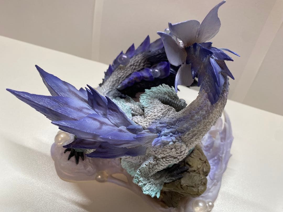 【クリエイターズモデル】焔狐竜 タマミツネ希少種　モンスターハンター　フィギュア