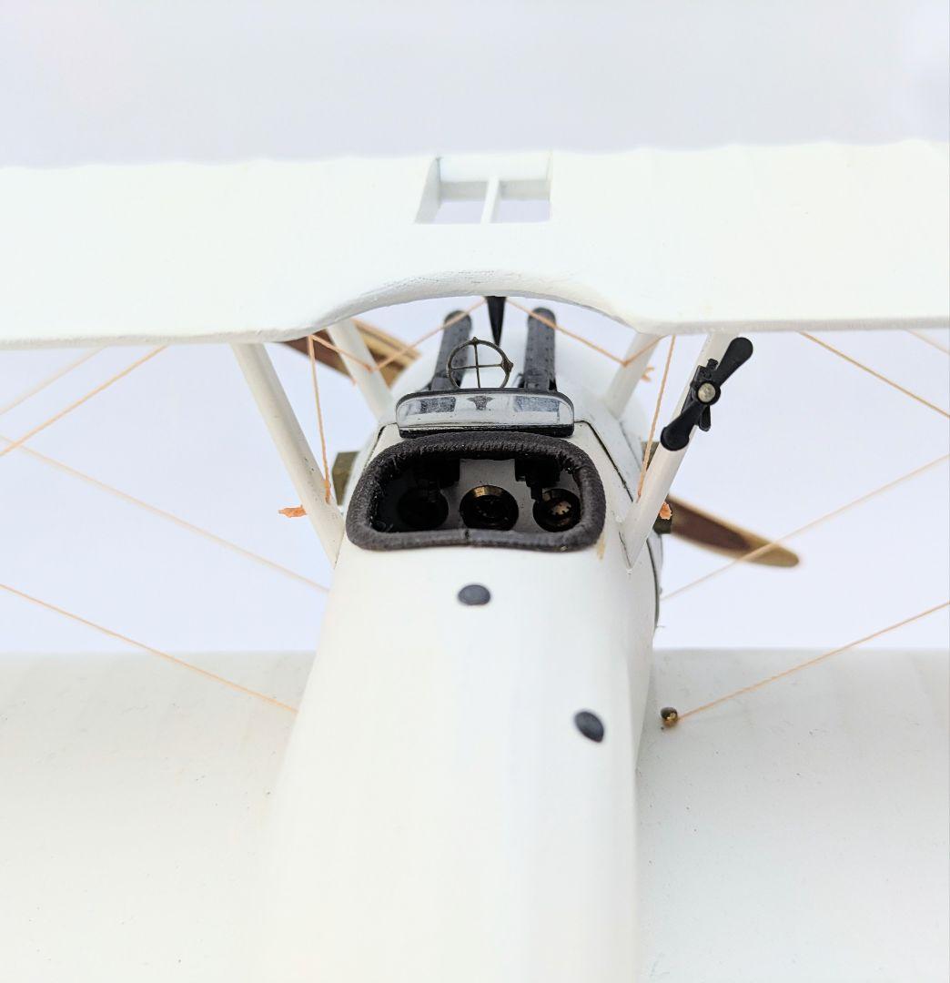 authentic models オーセンティックモデルズ 白い複葉機