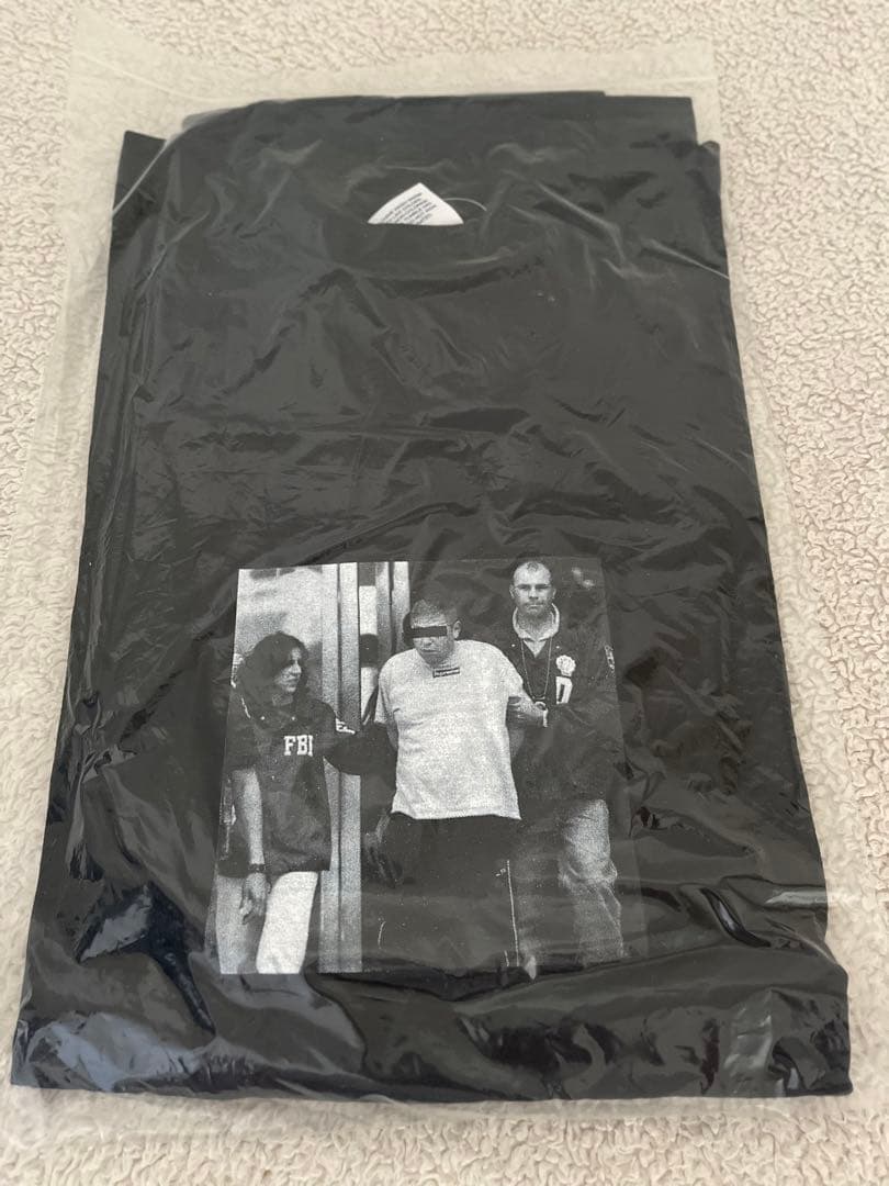 Supreme illegal business Tee