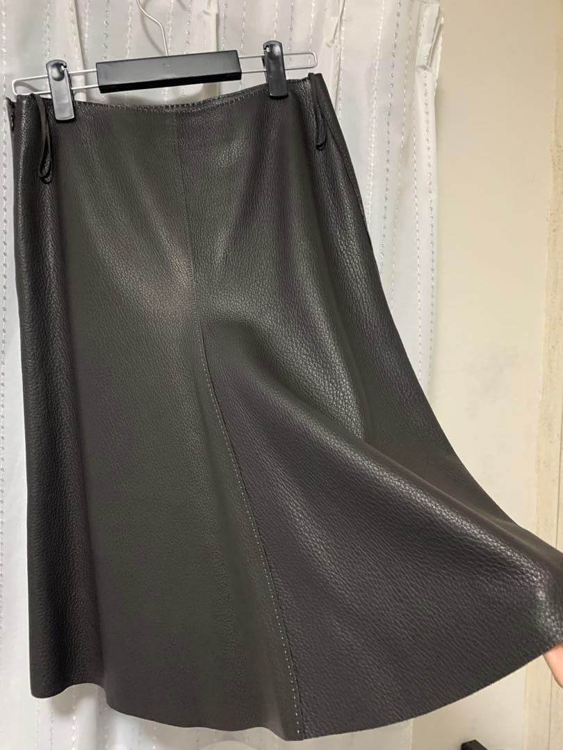 エルメス HERMES ダークブラウン ディアスキンレザー フレアスカート