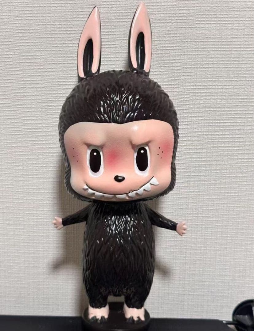 zimomo labubu ピンクウサギフィギュア 28cm - メルカリ