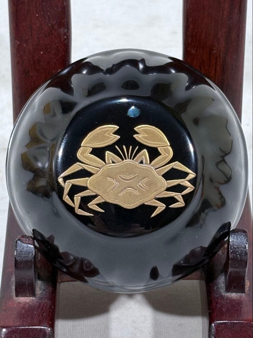 輪島塗　山田満佐博作　菊型 乾漆香合　蟹　美品　共箱　茶道具　送料込