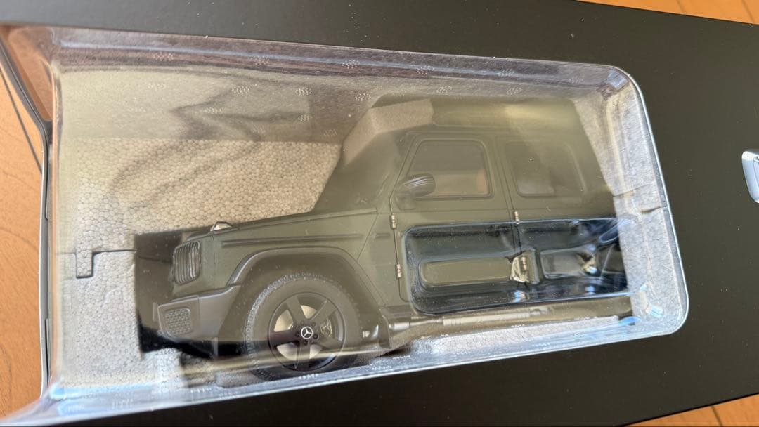 新品ミニカー 1/18メルセデス ベンツGクラス ノレブNOREV 1/18